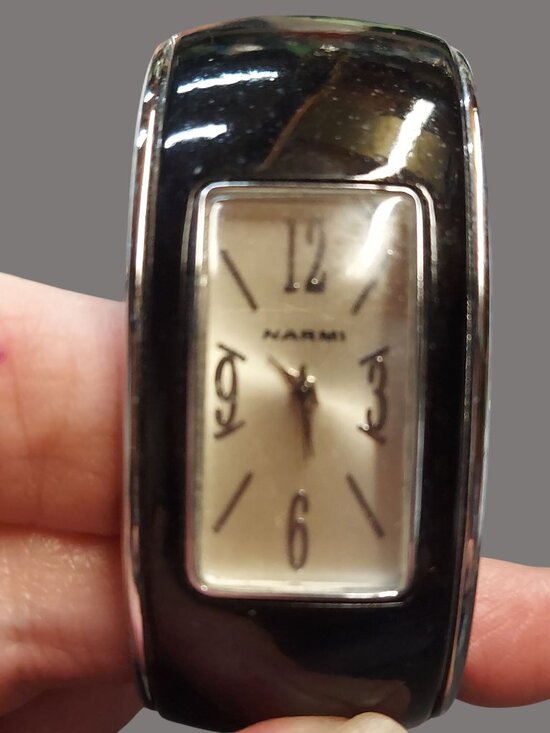 Set Of 3 Womens Quartz Bangle Cuff Watches - Narmi Eikon & Ornate Gold-Tone main image 6